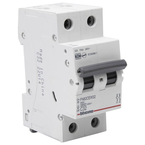 Interruptor Automático 2P C32A 230/400V 6000A - Imagen 2