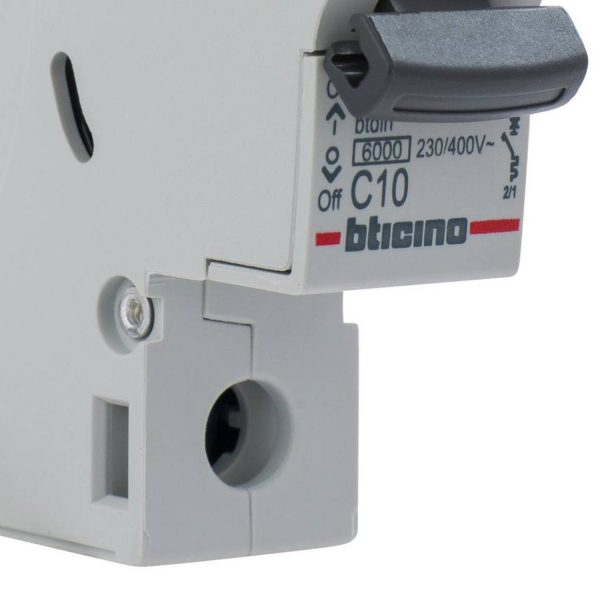 Interruptor automático 10 A curva C 6KA - Imagen 2